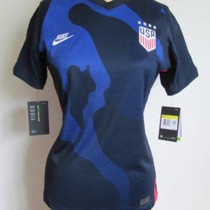 NIKE USA States Women's Soccer Camo Top Size Small